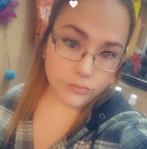 Meet your Posher, Dannica